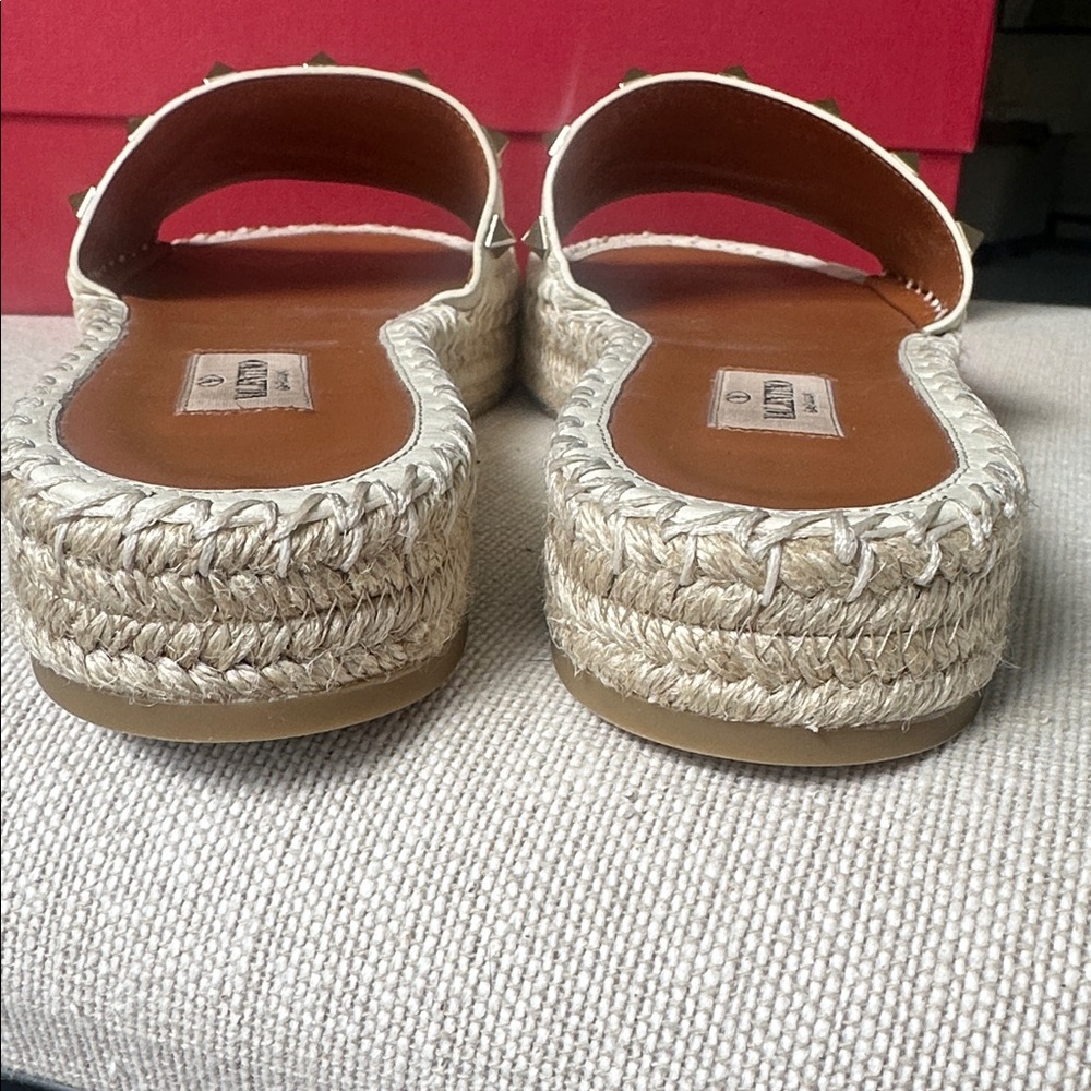 Authentic Valentino Garavani Rockstud Espadrille Slides - Picture 7 of 12